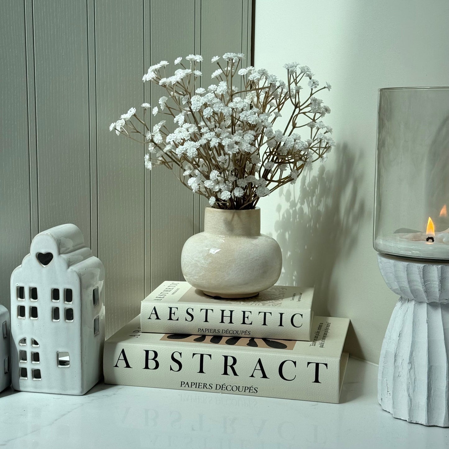 Small Marbled Ceramic Vase with White Gyp