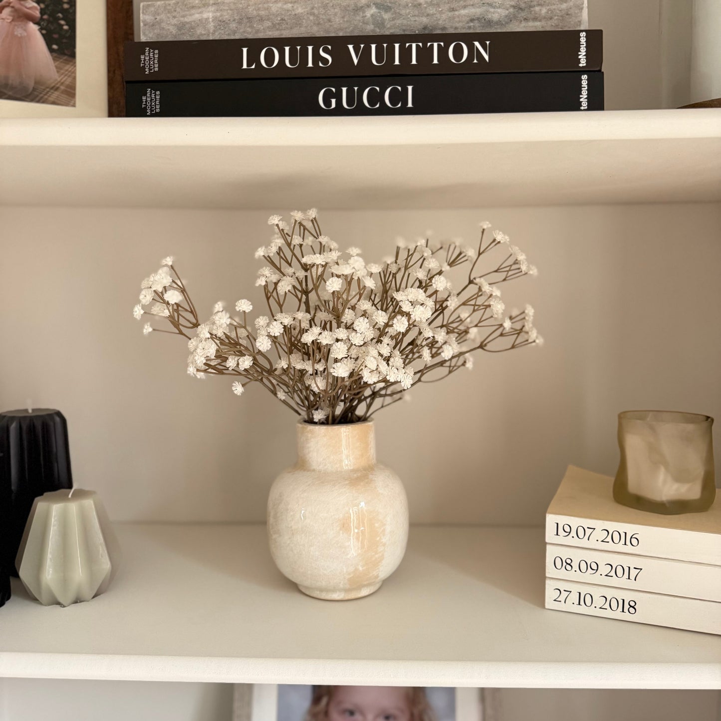 Marbled Ceramic Vase with White Gyp