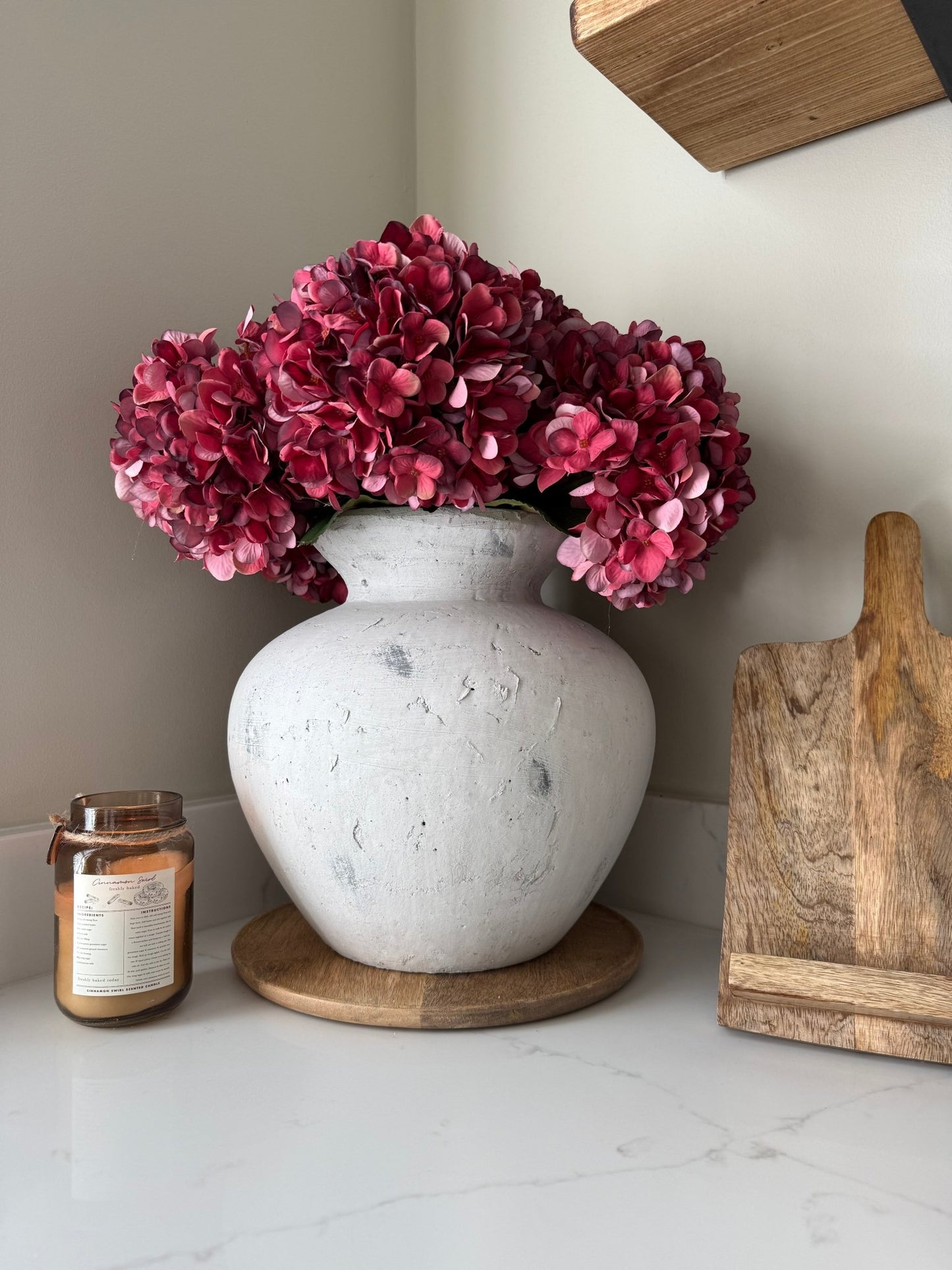 Darcy Large Antique White Vase - NalaWillowCo