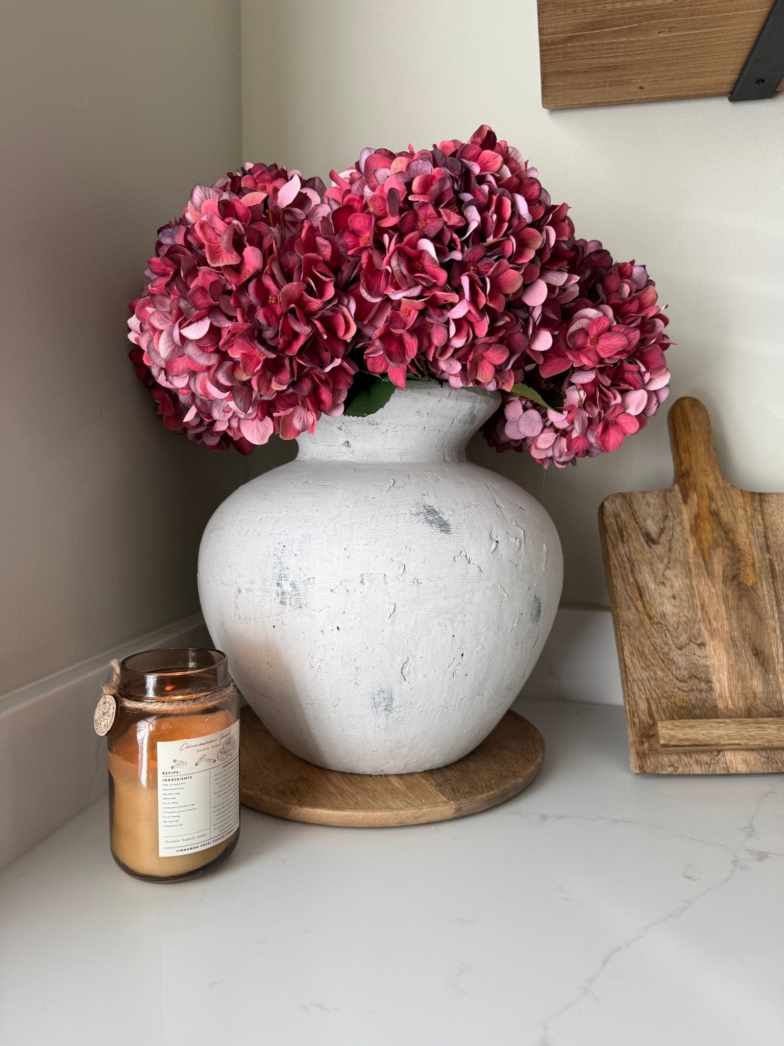 Darcy Large Antique White Vase - NalaWillowCo