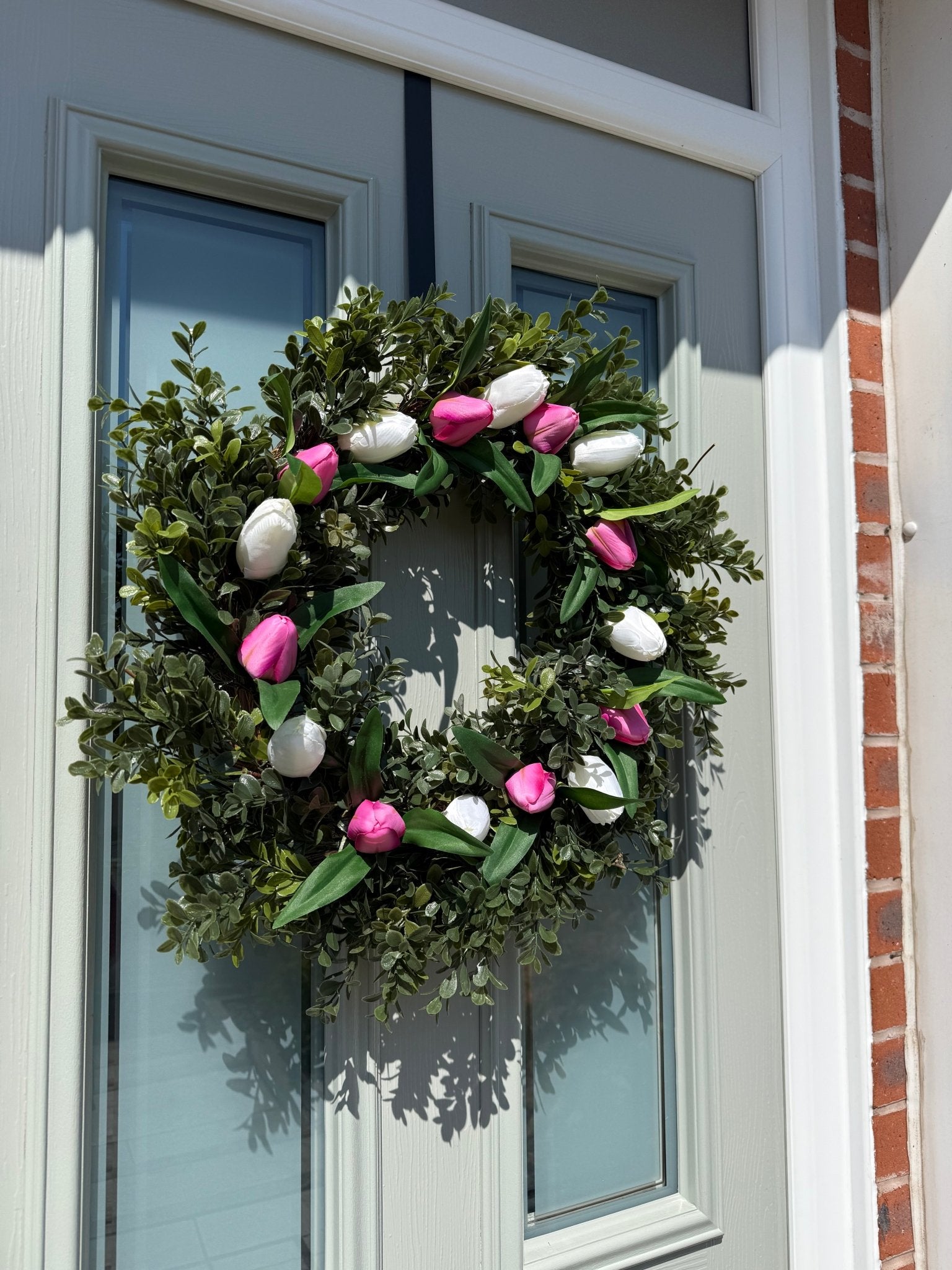 Extra Large 60cm Handmade White & Fuchsia Pink Tulip Wreath - NalaWillowCo