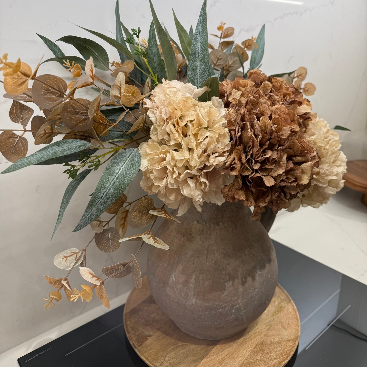 Lou - Cappuccino & Blush Hydrangea Arrangement - NalaWillowCo