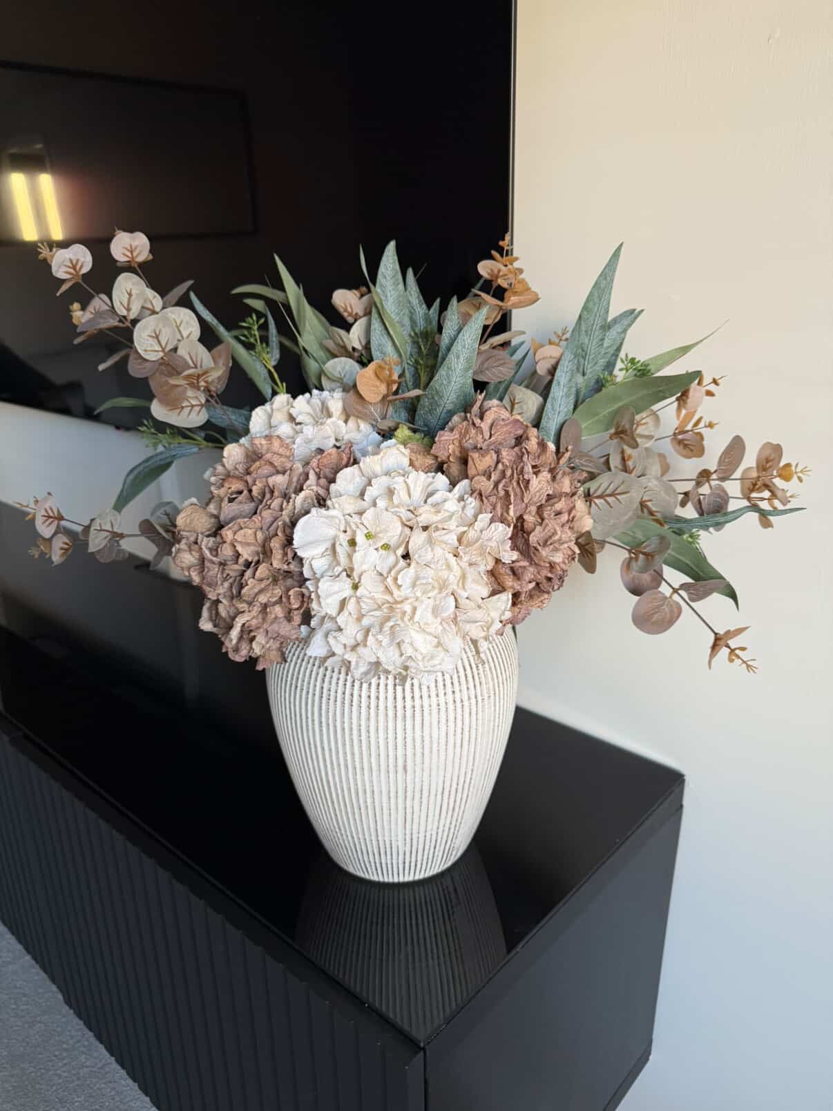 Lou - Cappuccino & Blush Hydrangea Arrangement - NalaWillowCo
