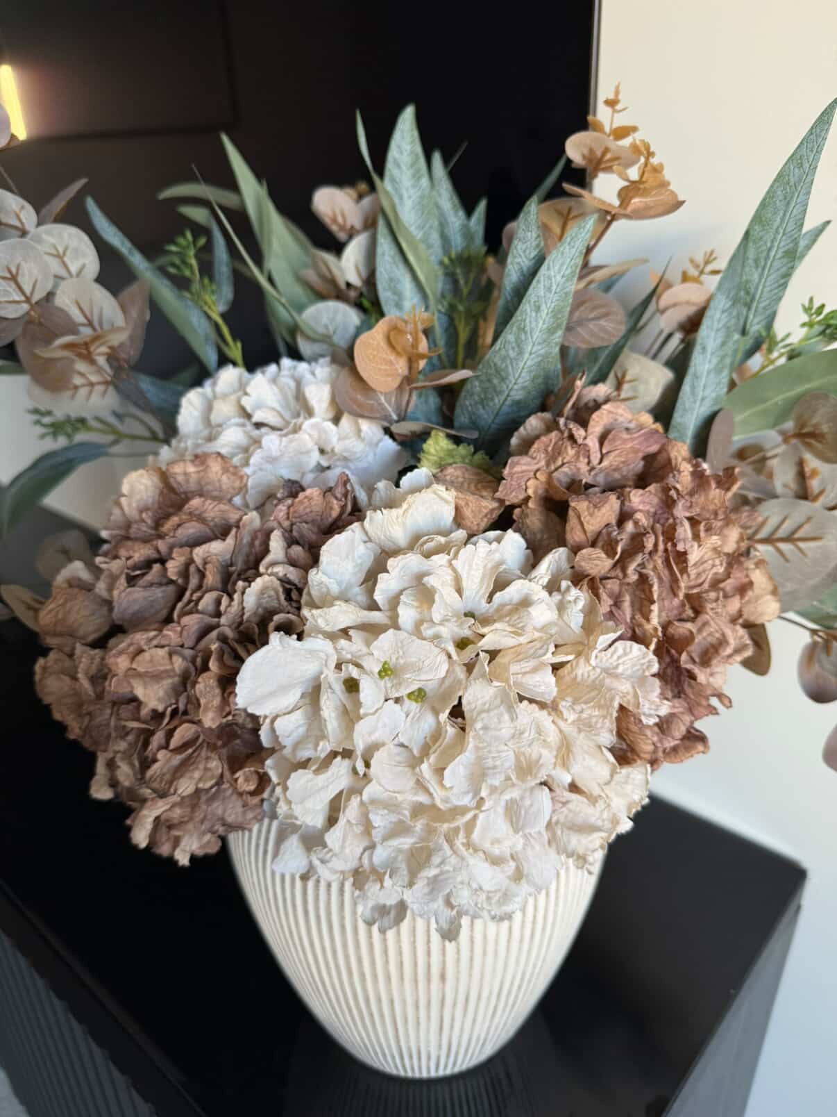 Lou - Cappuccino & Blush Hydrangea Arrangement - NalaWillowCo