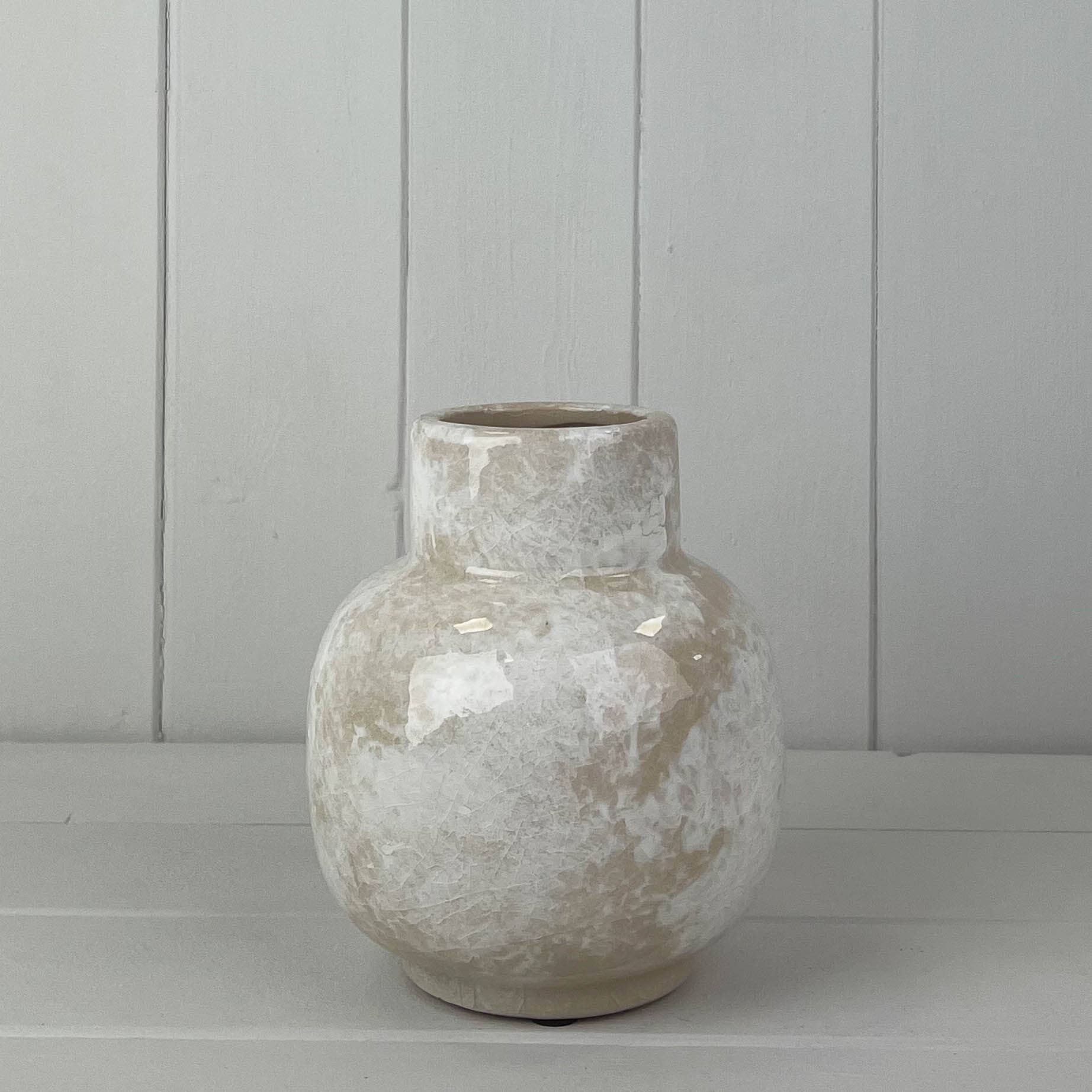 Marbled Ceramic Vase with Cream Gyp - NalaWillowCo