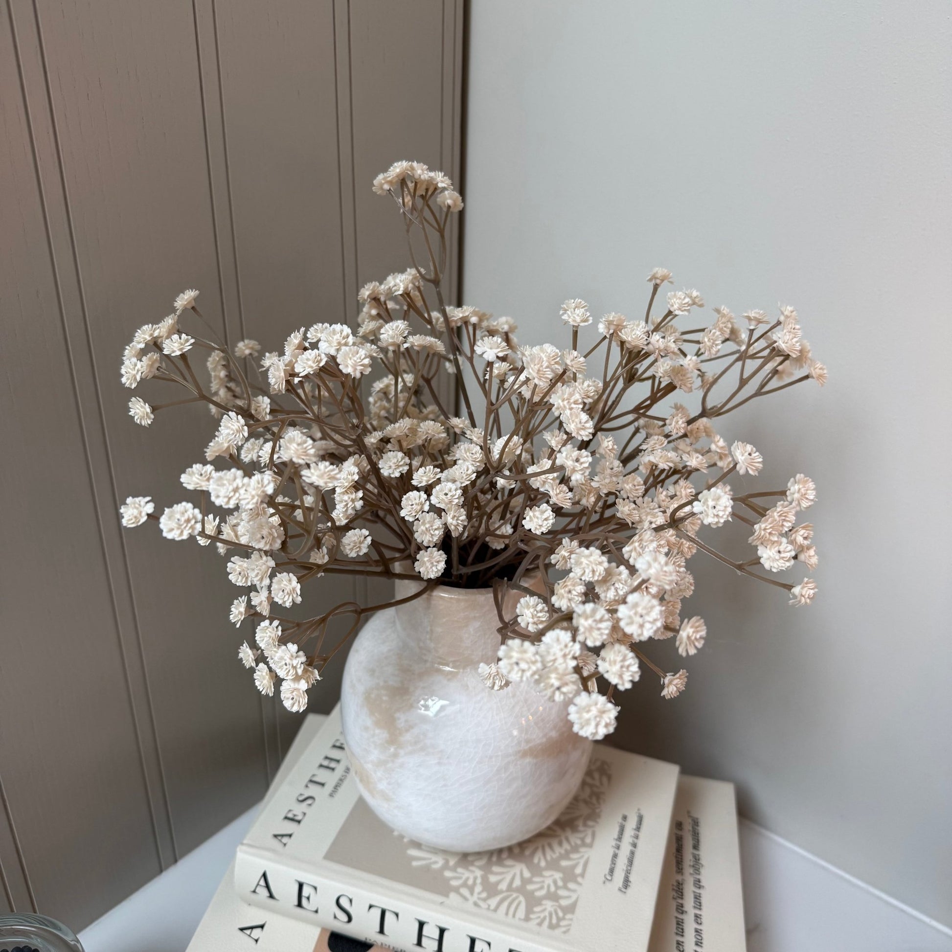 Marbled Ceramic Vase with Cream Gyp - NalaWillowCo
