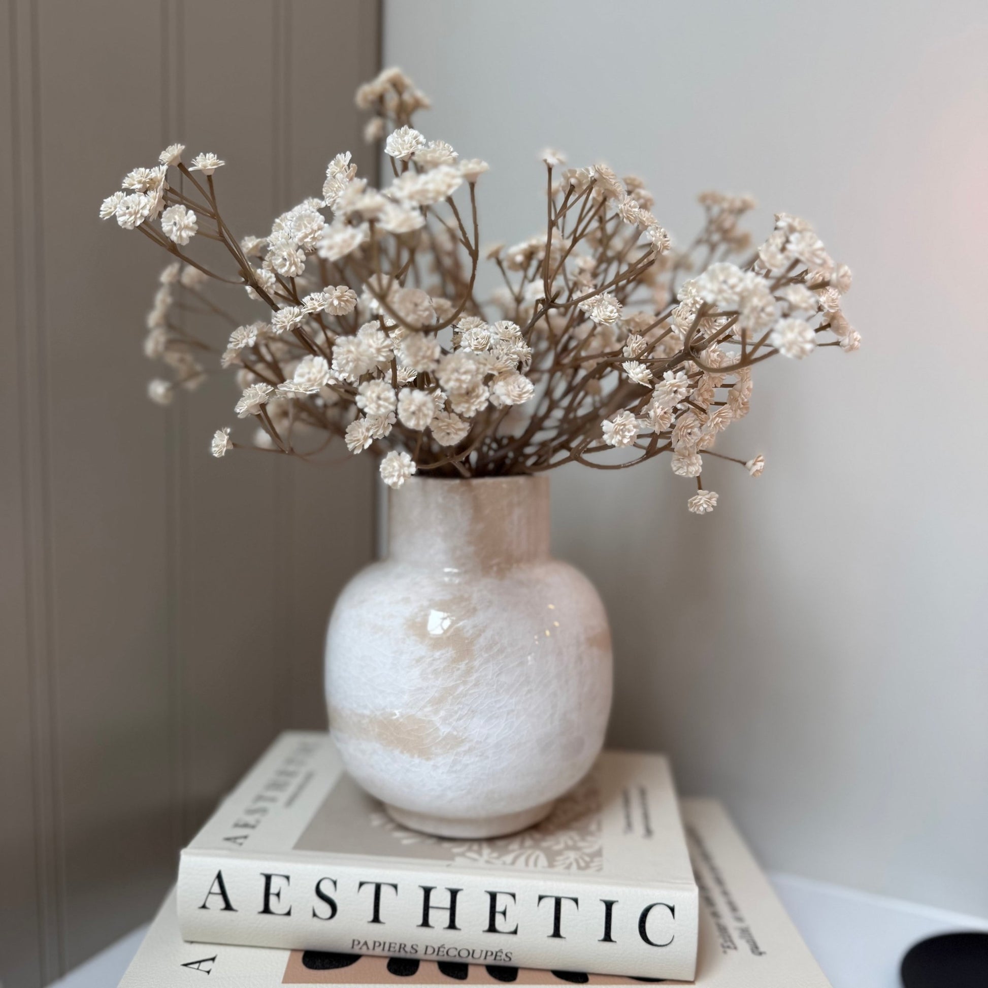 Marbled Ceramic Vase with Cream Gyp - NalaWillowCo