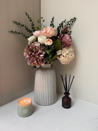 Sleek Ribbed Ceramic Vase - NalaWillowCo