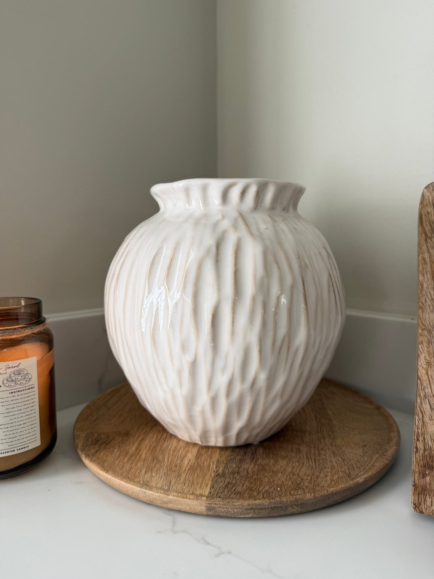 Textured White Ceramic Vase – Numa Round Vase - NalaWillowCo