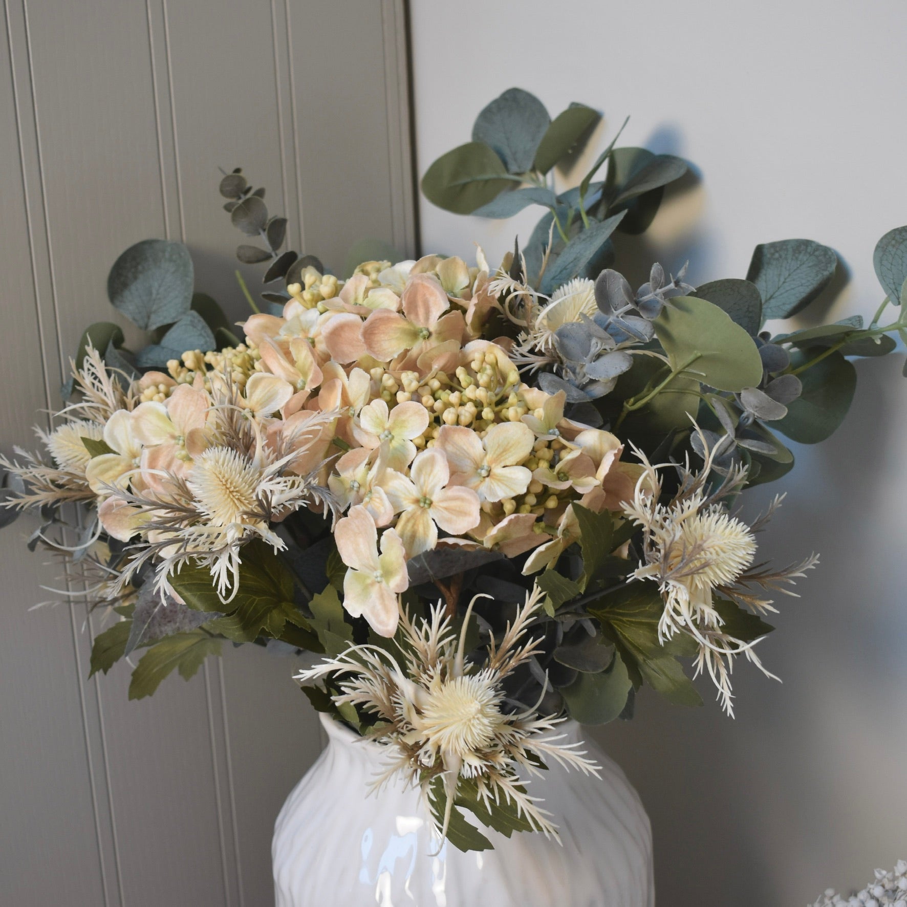 Vanilla Petal Hydrangea Arrangment - NalaWillowCo
